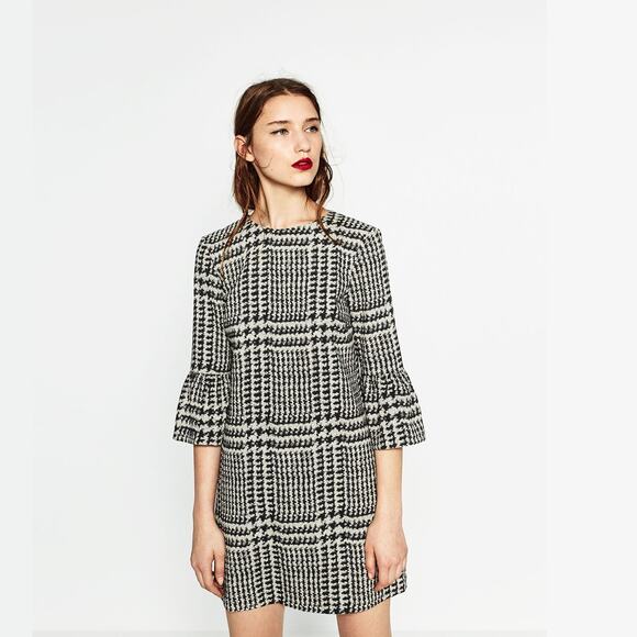 Zara Dresses & Skirts - 2/$30 ZARA Houndstooth Glen Plaid Shift Dress with Frilled Sleeve Ecru S#5327